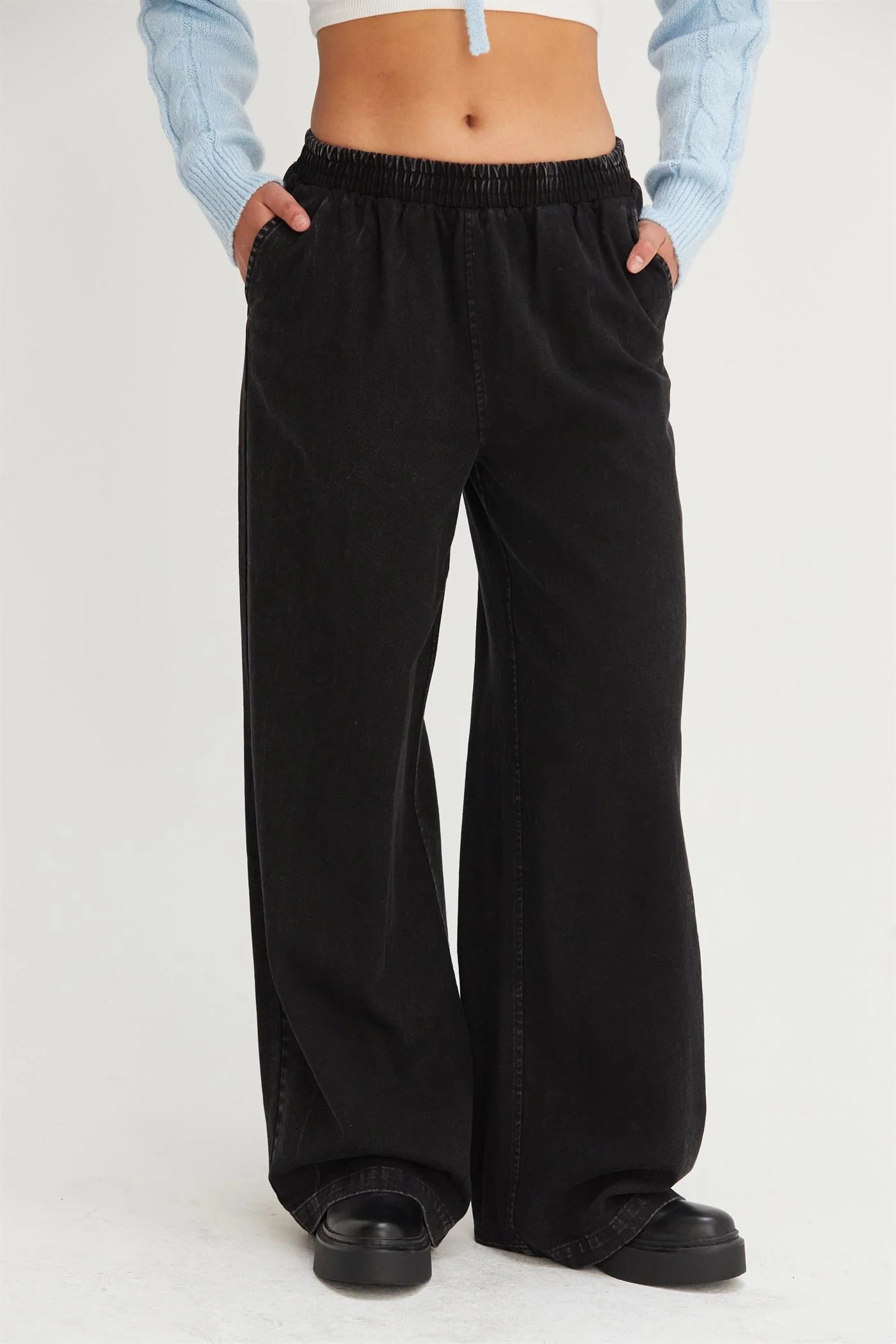 Comfort Wide Leg Denim